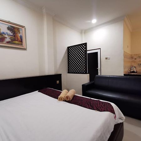 Adina Drive-In Motel Cenang - Managed By Shell Out Resort Pantai Cenang  Exterior foto