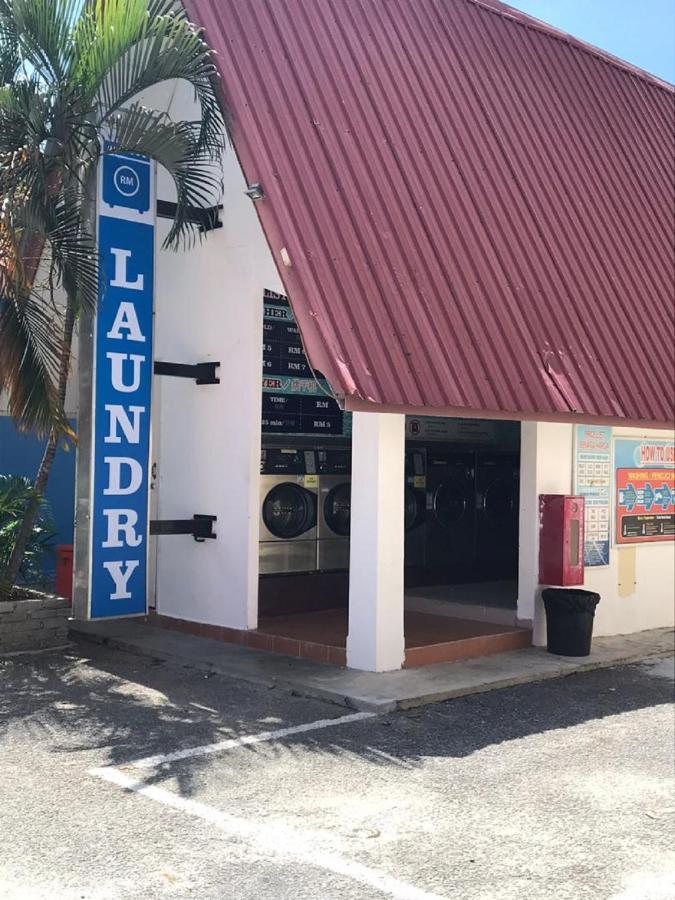 Adina Drive-In Motel Cenang - Managed By Shell Out Resort Pantai Cenang  Exterior foto