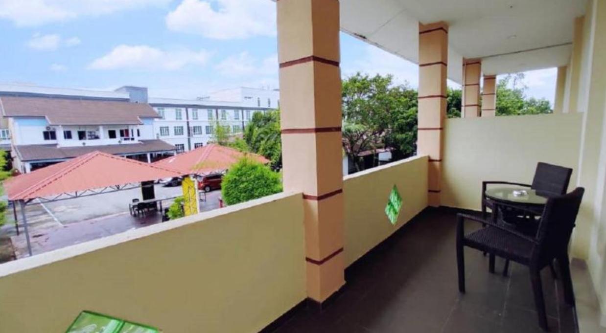 Adina Drive-In Motel Cenang - Managed By Shell Out Resort Pantai Cenang  Exterior foto