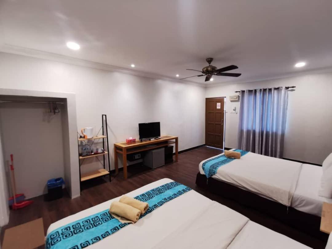 Adina Drive-In Motel Cenang - Managed By Shell Out Resort Pantai Cenang  Exterior foto